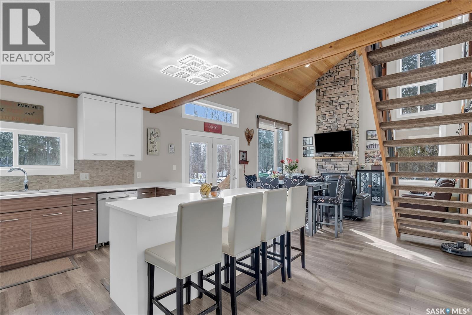 102 Moore Drive, Christopher Lake, SK - Indoor