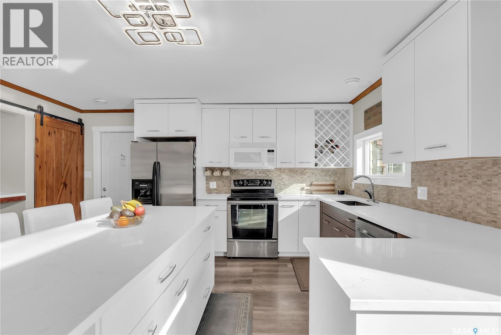 102 Moore Drive, Christopher Lake, SK - Indoor Photo Showing Kitchen