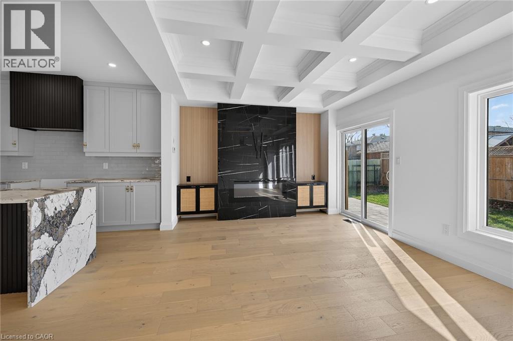 1036 Garth Street, Hamilton, ON - Indoor