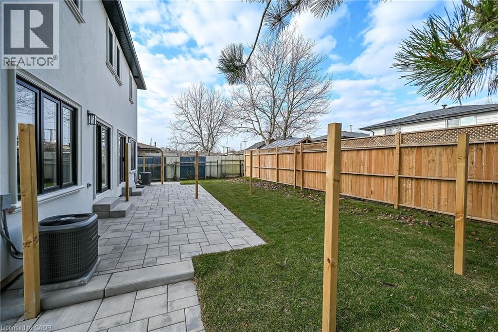 1036 Garth Street, Hamilton, ON - Outdoor