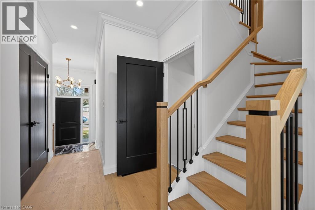 1036 Garth Street, Hamilton, ON - Indoor Photo Showing Other Room