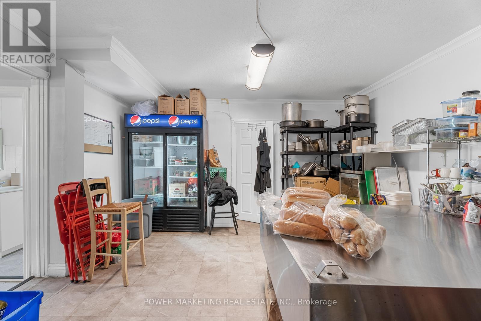 293 St Laurent Boulevard, Ottawa, ON