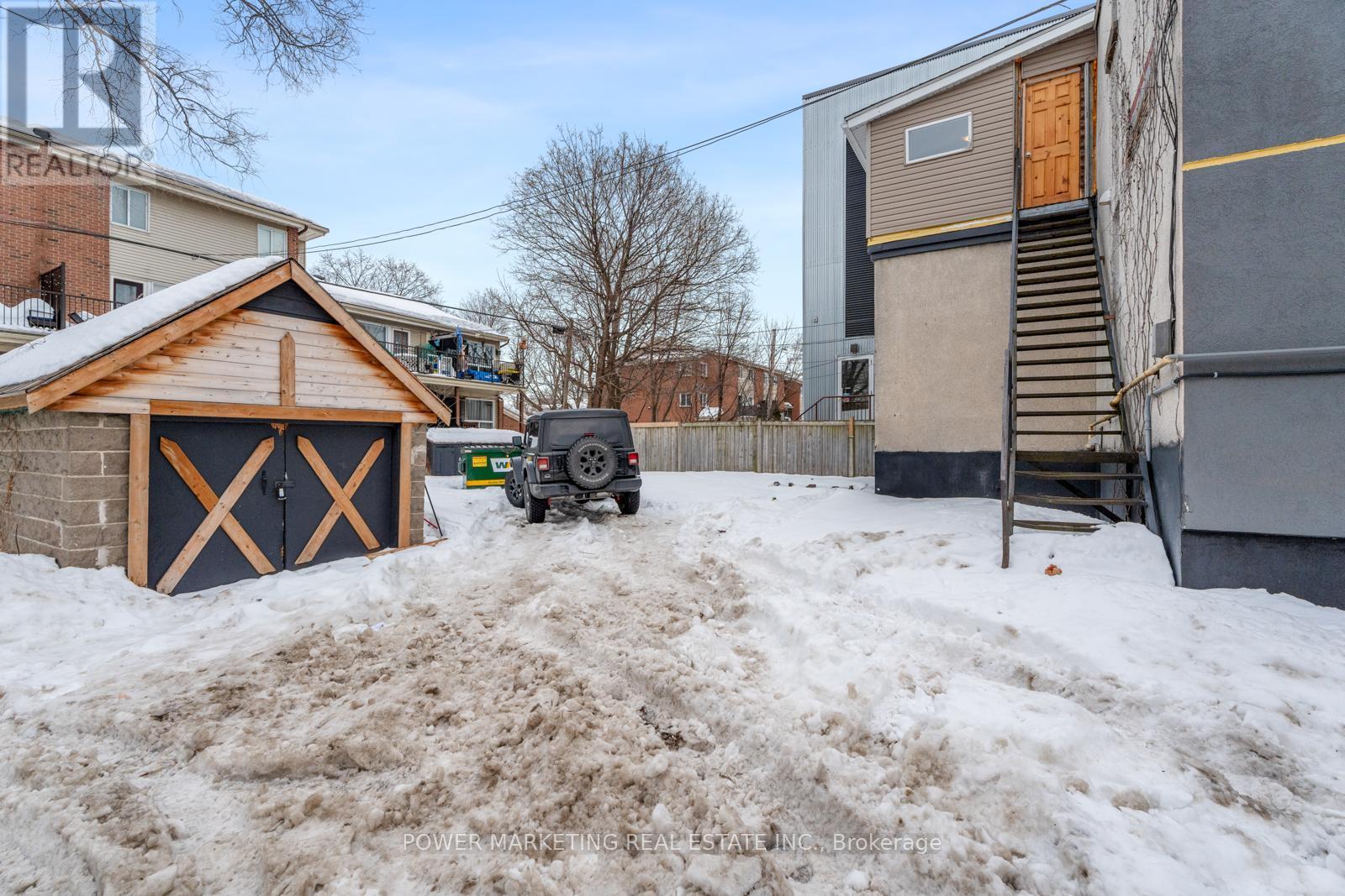 293 St Laurent Boulevard, Ottawa, ON