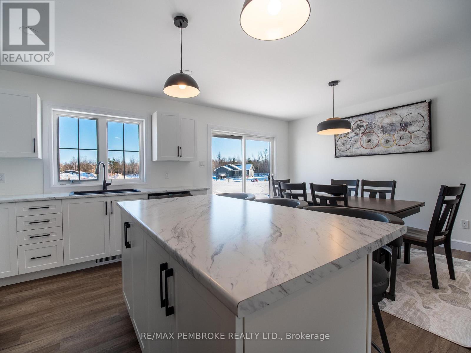 62 Eddy Crescent, Pembroke, ON - Indoor