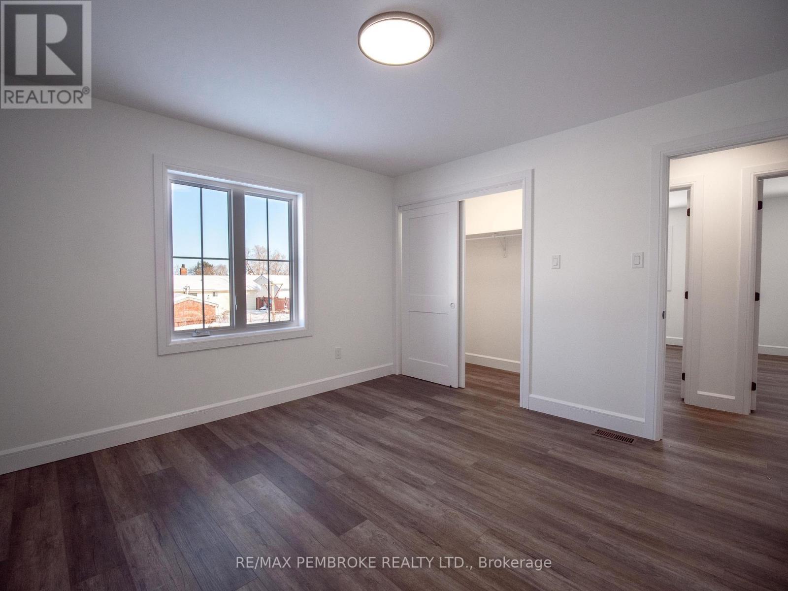 62 Eddy Crescent, Pembroke, ON - Indoor Photo Showing Other Room