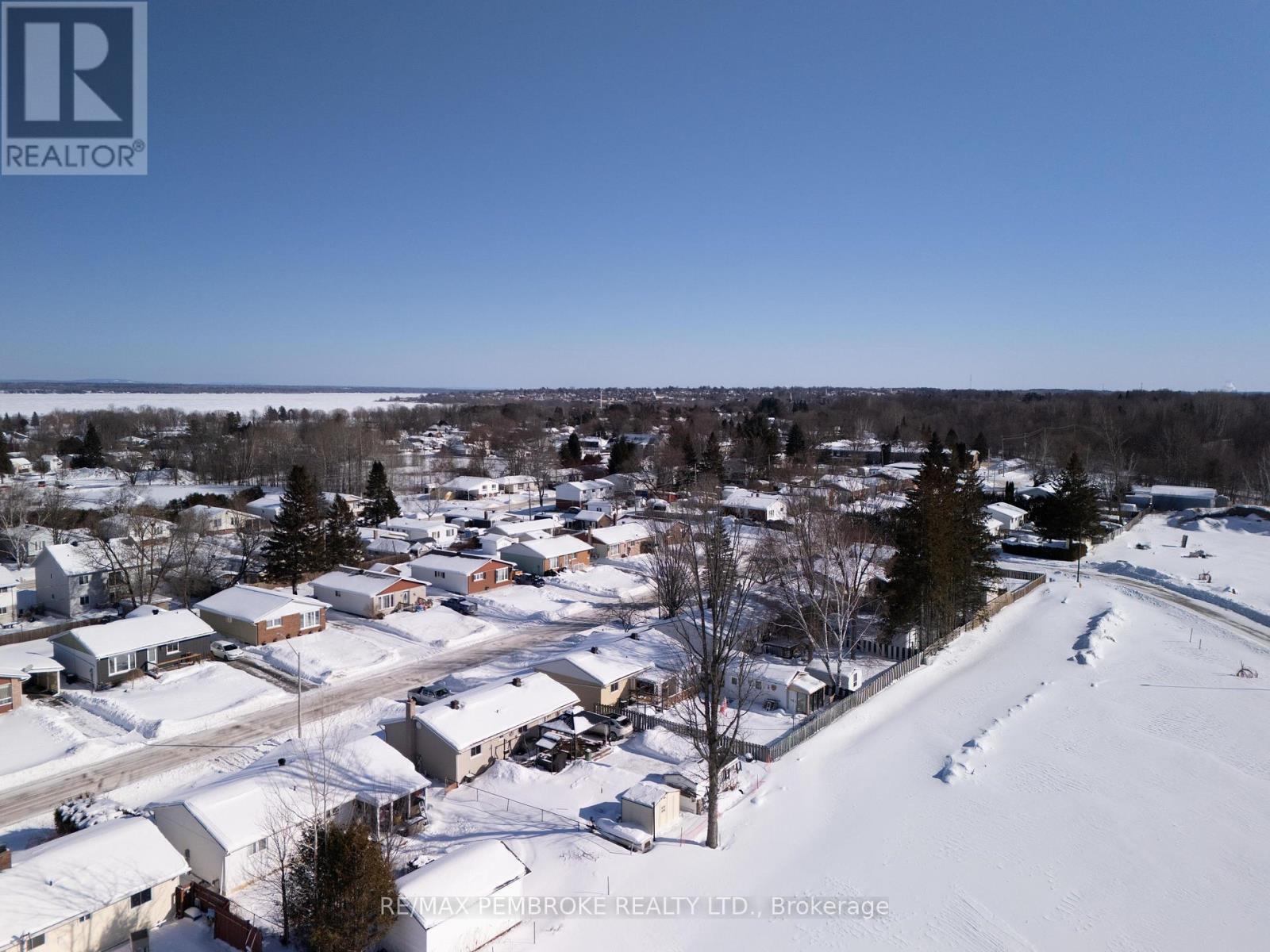 62 Eddy Crescent, Pembroke, ON - Outdoor With View