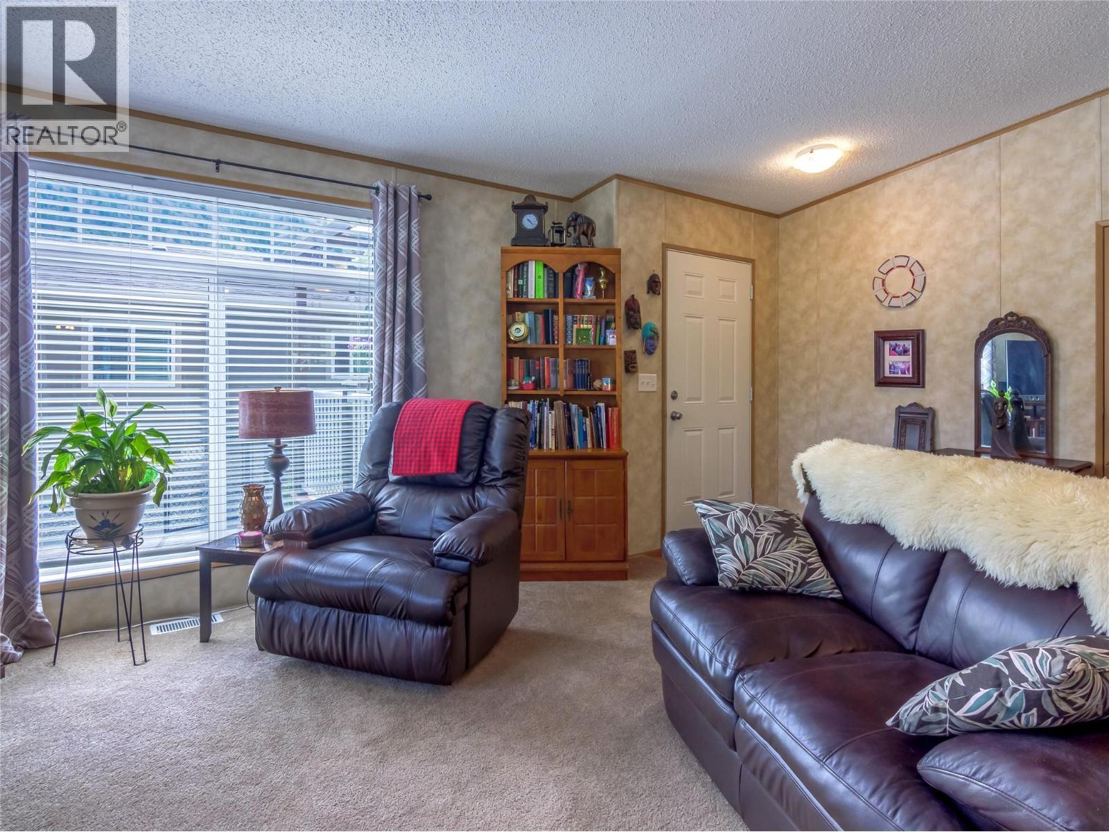 1340 Hwy 3A Highway Unit# 13, Keremeos, BC