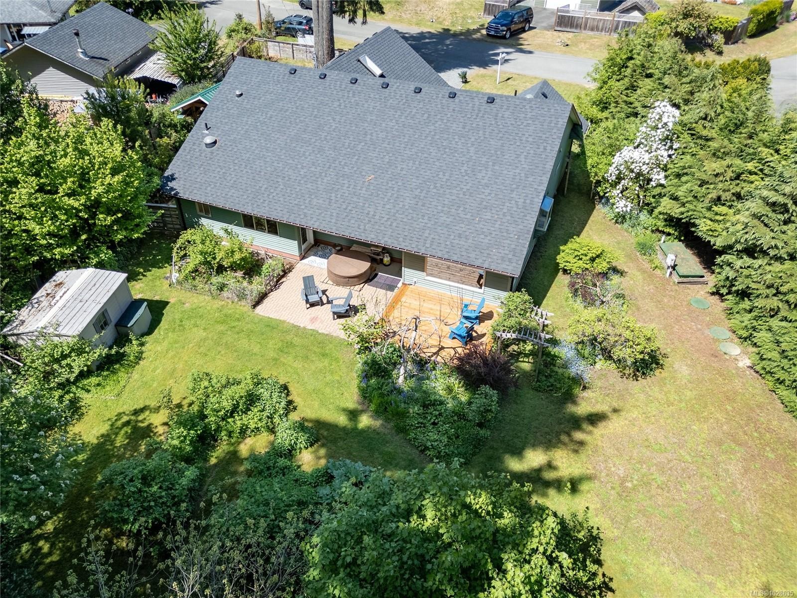 7478 Yake Rd, Fanny Bay, BC