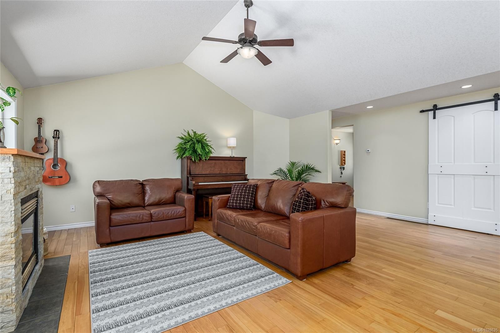 7478 Yake Rd, Fanny Bay, BC