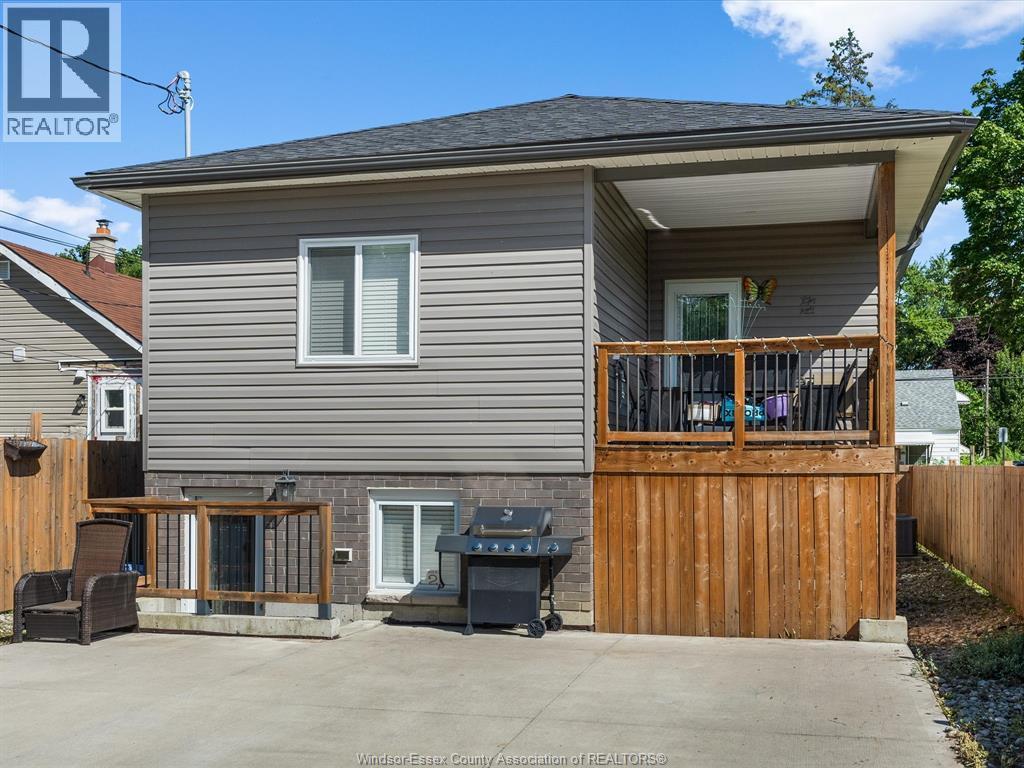 423 Logan Unit# 1, 2, Windsor, ON - Outdoor With Exterior