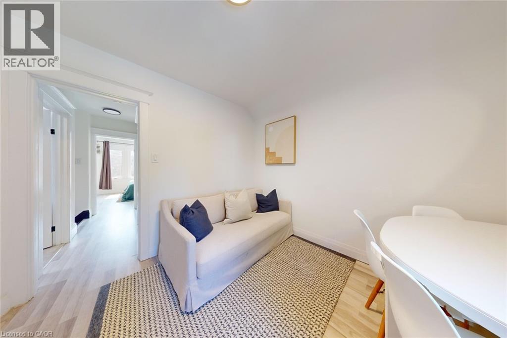 196 Walnut Street S, Hamilton, ON - Indoor