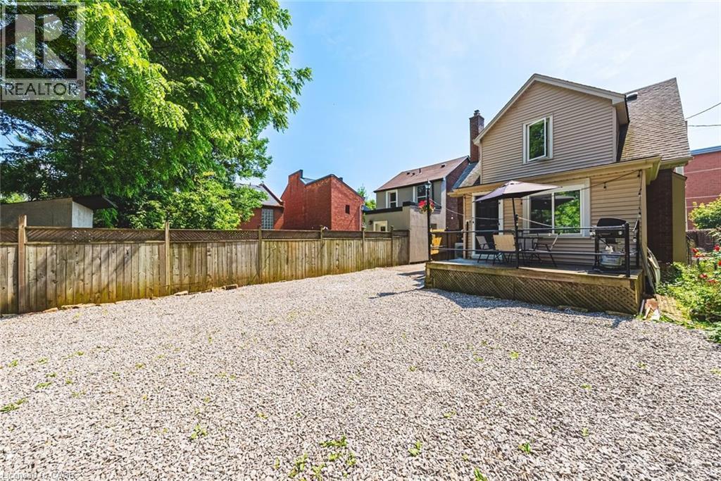 196 Walnut Street S, Hamilton, ON - Outdoor