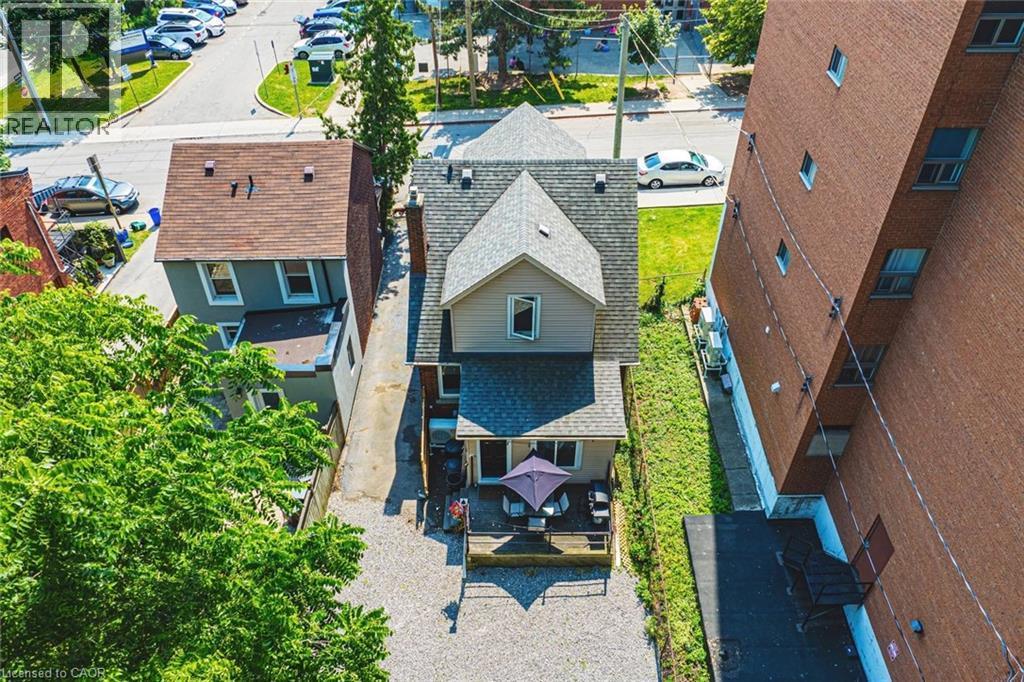 196 Walnut Street S, Hamilton, ON - Outdoor