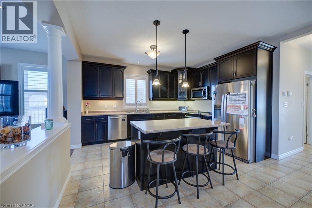 962 Pebblecreek Court, Kitchener, ON - Indoor Photo Showing Kitchen With Stainless Steel Kitchen