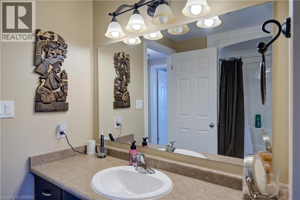 962 Pebblecreek Court, Kitchener, ON - Indoor Photo Showing Bathroom