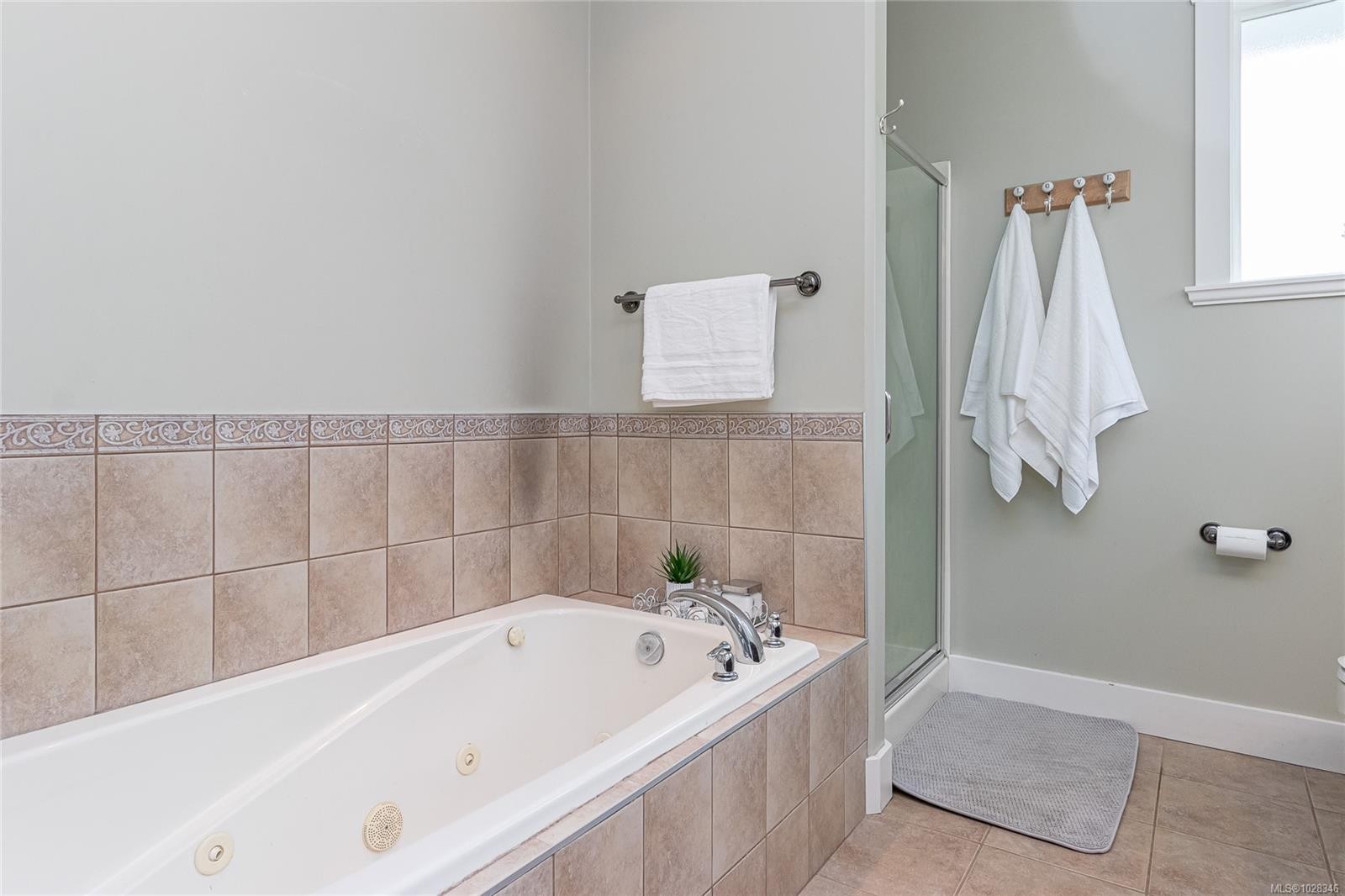 606 Stevens Pl, Ladysmith, BC