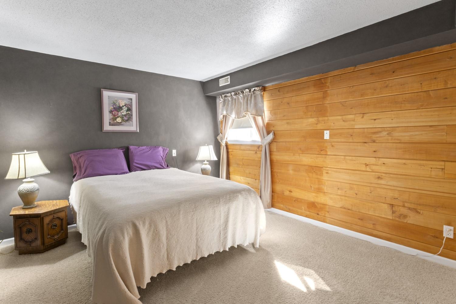 2715 3A Highway, Wynndel, BC - Indoor Photo Showing Bedroom