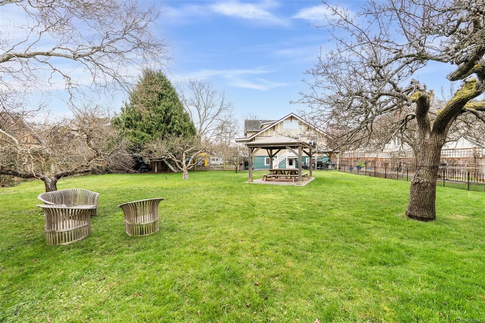 2130 Central Ave, Oak Bay, BC