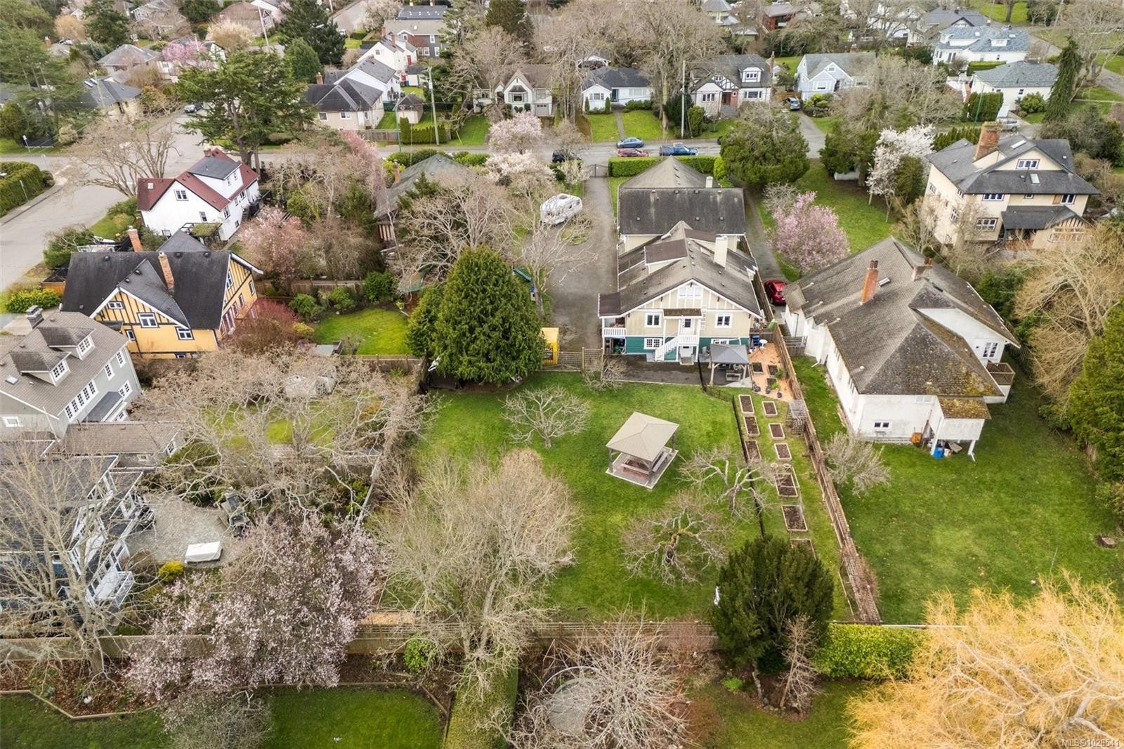 2130 Central Ave, Oak Bay, BC