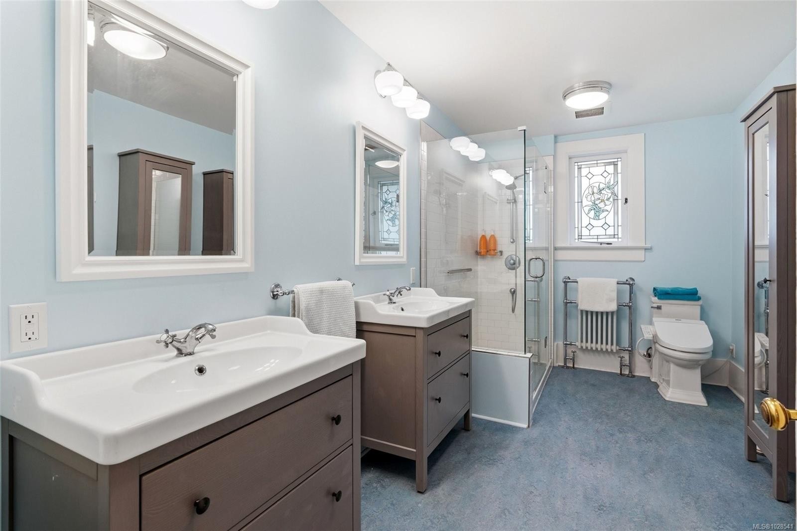 2130 Central Ave, Oak Bay, BC