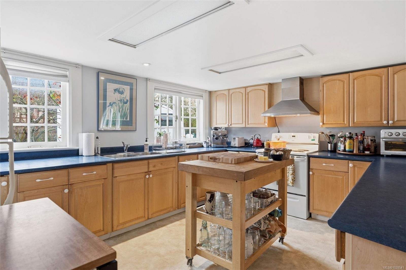 2130 Central Ave, Oak Bay, BC