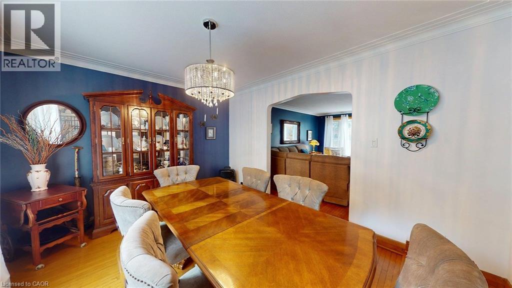 113 Edmund Road, Kitchener, ON - Indoor Photo Showing Dining Room