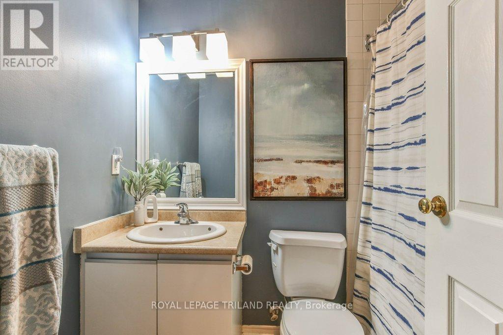 101 - 285 Queens Avenue, London East (East F), ON - Indoor Photo Showing Bathroom