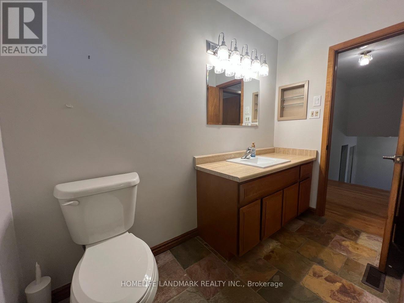 12 Pratt Circle, Markham, ON - Indoor Photo Showing Bathroom