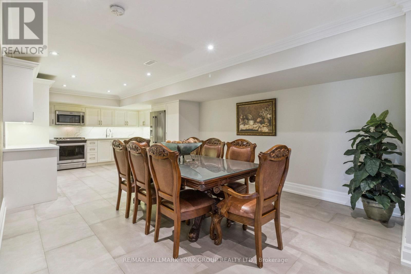 27 Scott Crescent, King, ON - Indoor Photo Showing Dining Room