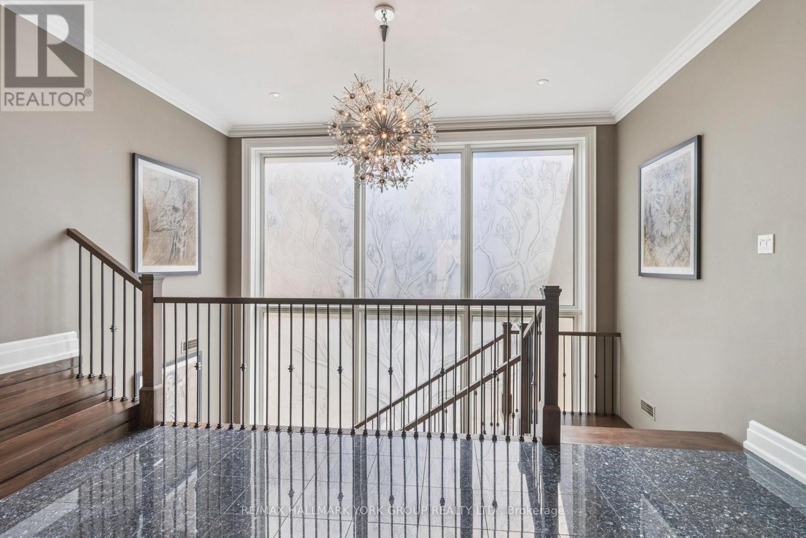 27 Scott Crescent, King, ON - Indoor Photo Showing Other Room