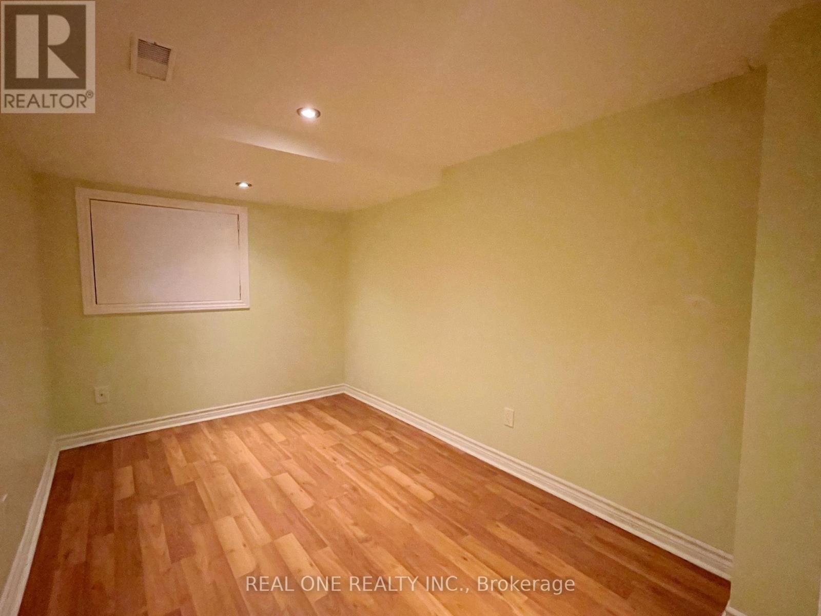 Basement Office - 5302 Palmetto Place, Mississauga, ON - Indoor Photo Showing Other Room