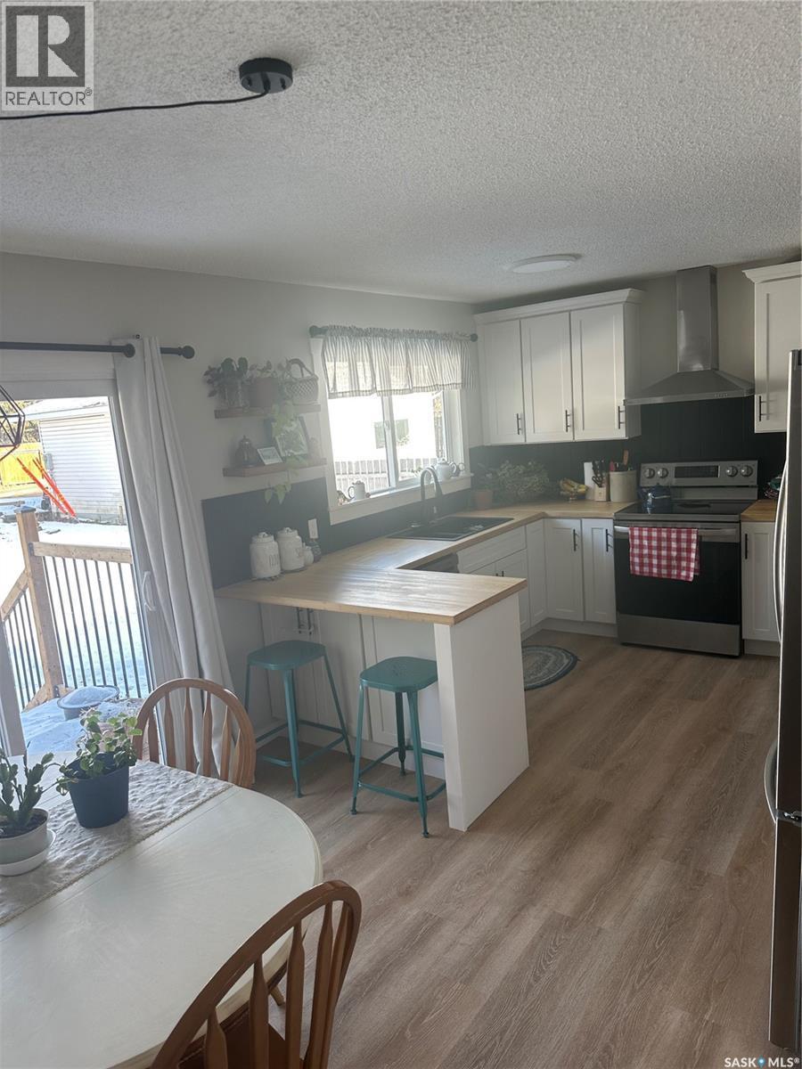 105 6Th Avenue S, Big River, SK - Indoor
