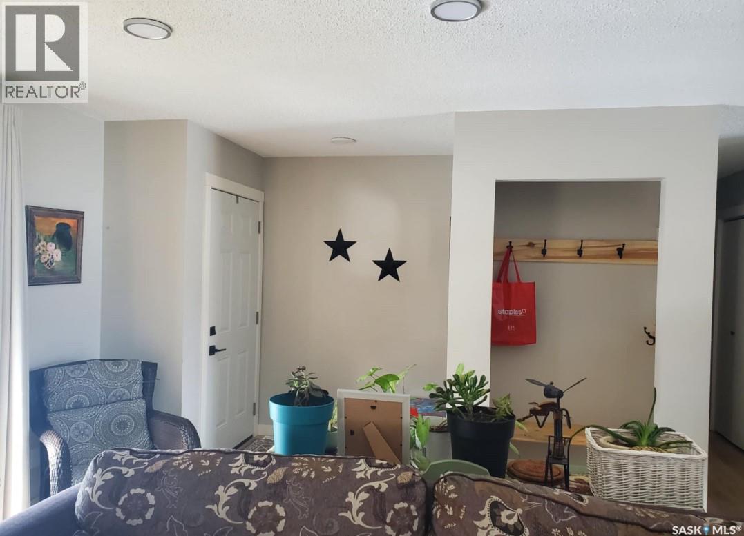 105 6Th Avenue S, Big River, SK - Indoor Photo Showing Other Room