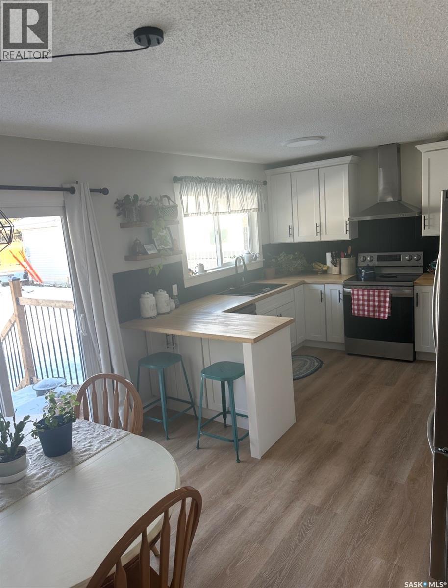 105 6Th Avenue S, Big River, SK - Indoor
