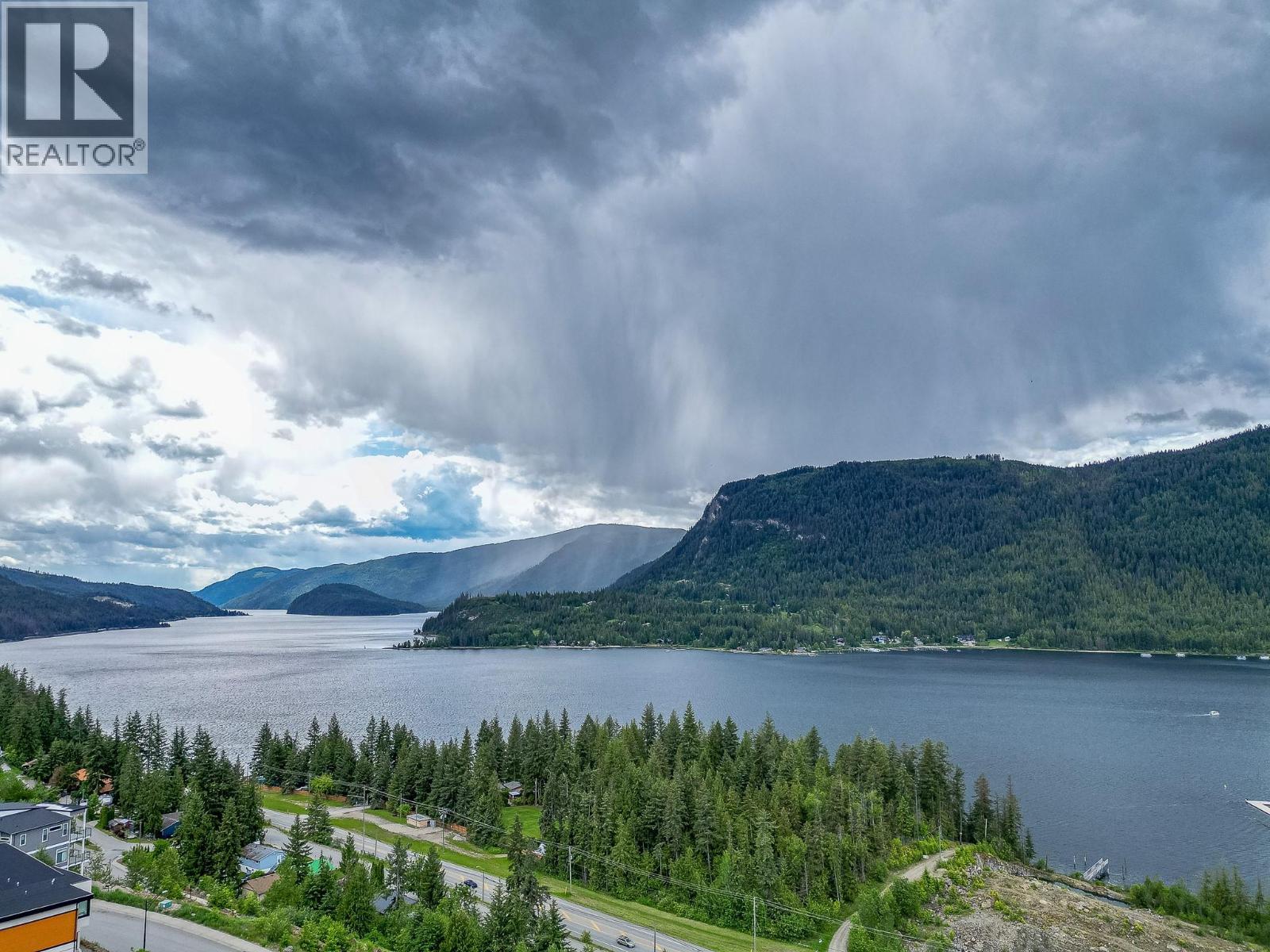 258 Bayview Drive, Sicamous, BC