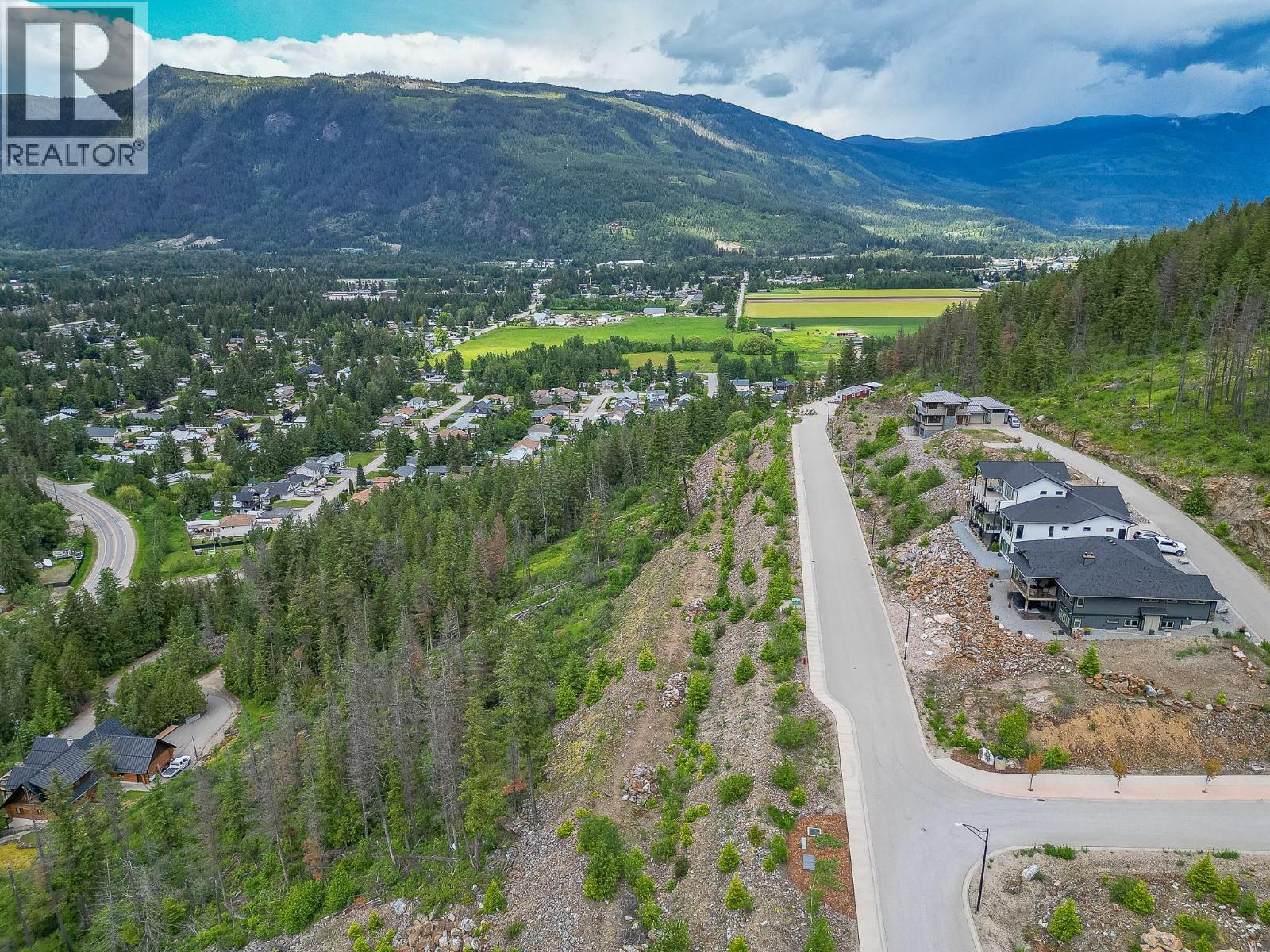 258 Bayview Drive, Sicamous, BC