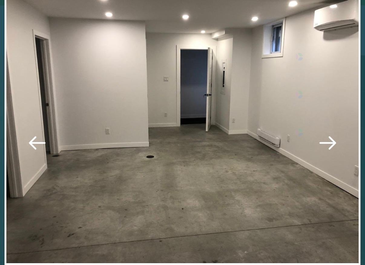 Salon - 5334 Av. Duquette, Montréal (Côte-Des-Neiges/Notre-Dame-De-Grâce), QC - Indoor