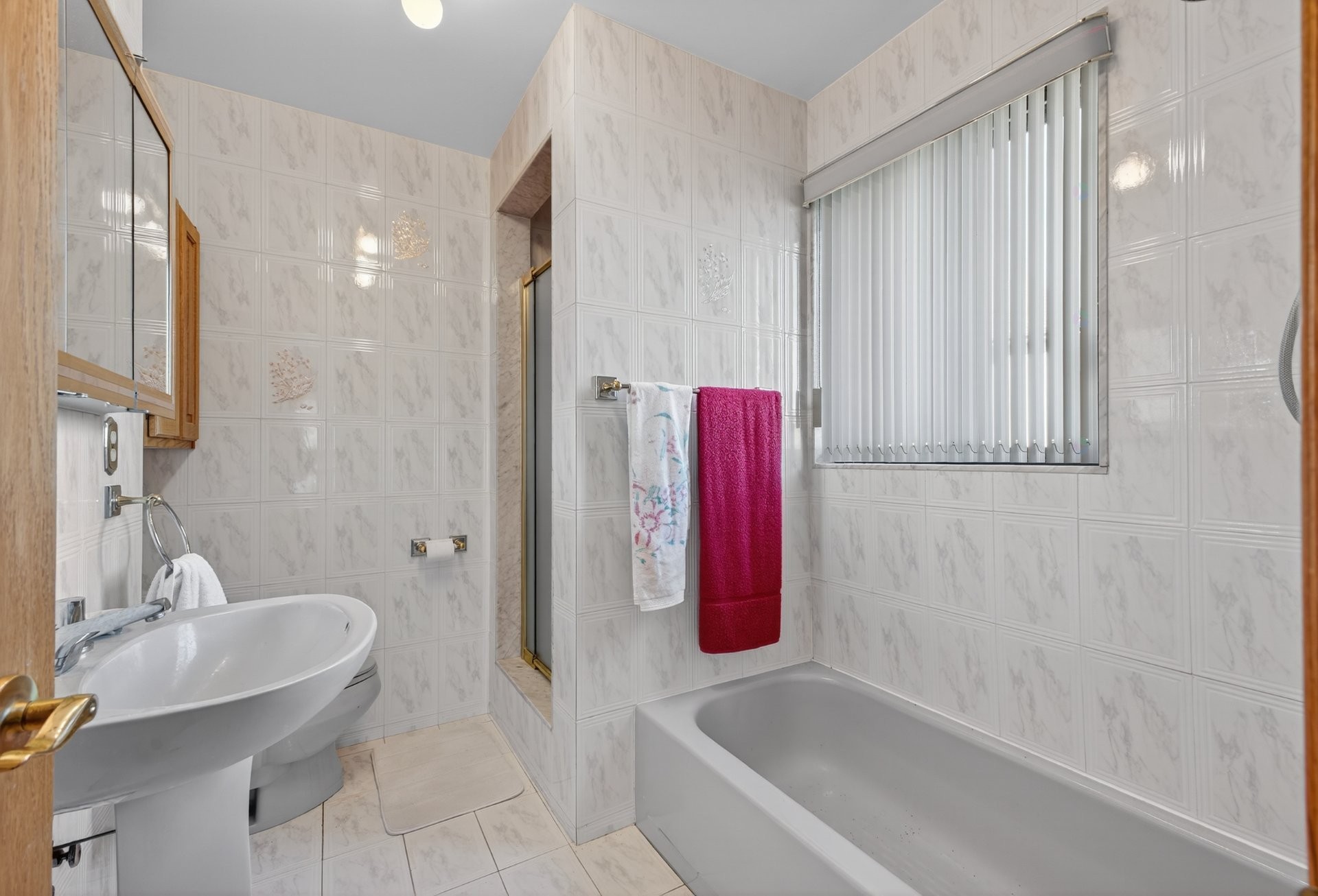 Bathroom - 6793 Ch. Baily, Côte-Saint-Luc, QC - Indoor Photo Showing Bathroom