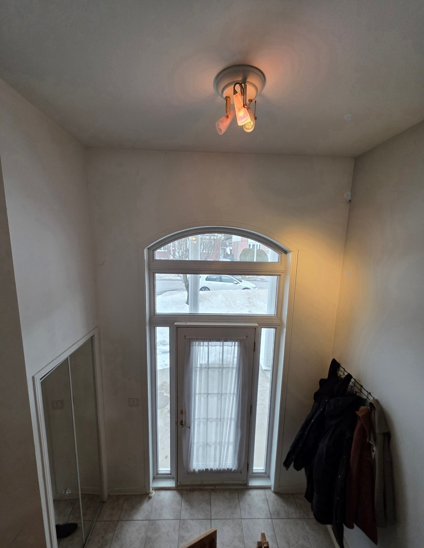 Hall d'entrée/Vestibule - 5395 Rue Boisjoli, Longueuil (Saint-Hubert), QC - Indoor Photo Showing Other Room