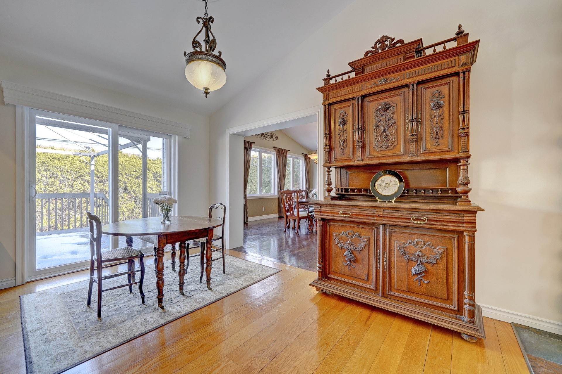 Coin-repas - 41 Rue Champlain, Saint-Constant, QC - Indoor Photo Showing Dining Room
