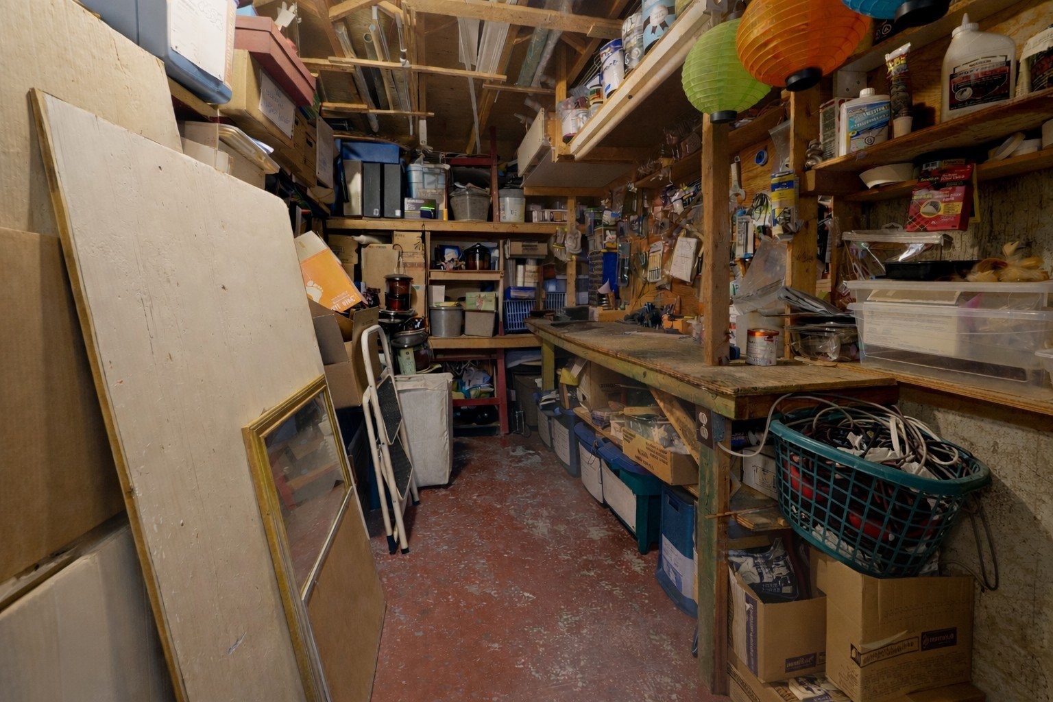 Atelier - 41 Rue Champlain, Saint-Constant, QC - Indoor