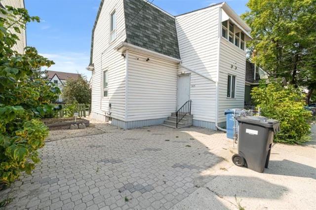 605 Minto St, Winnipeg, MB