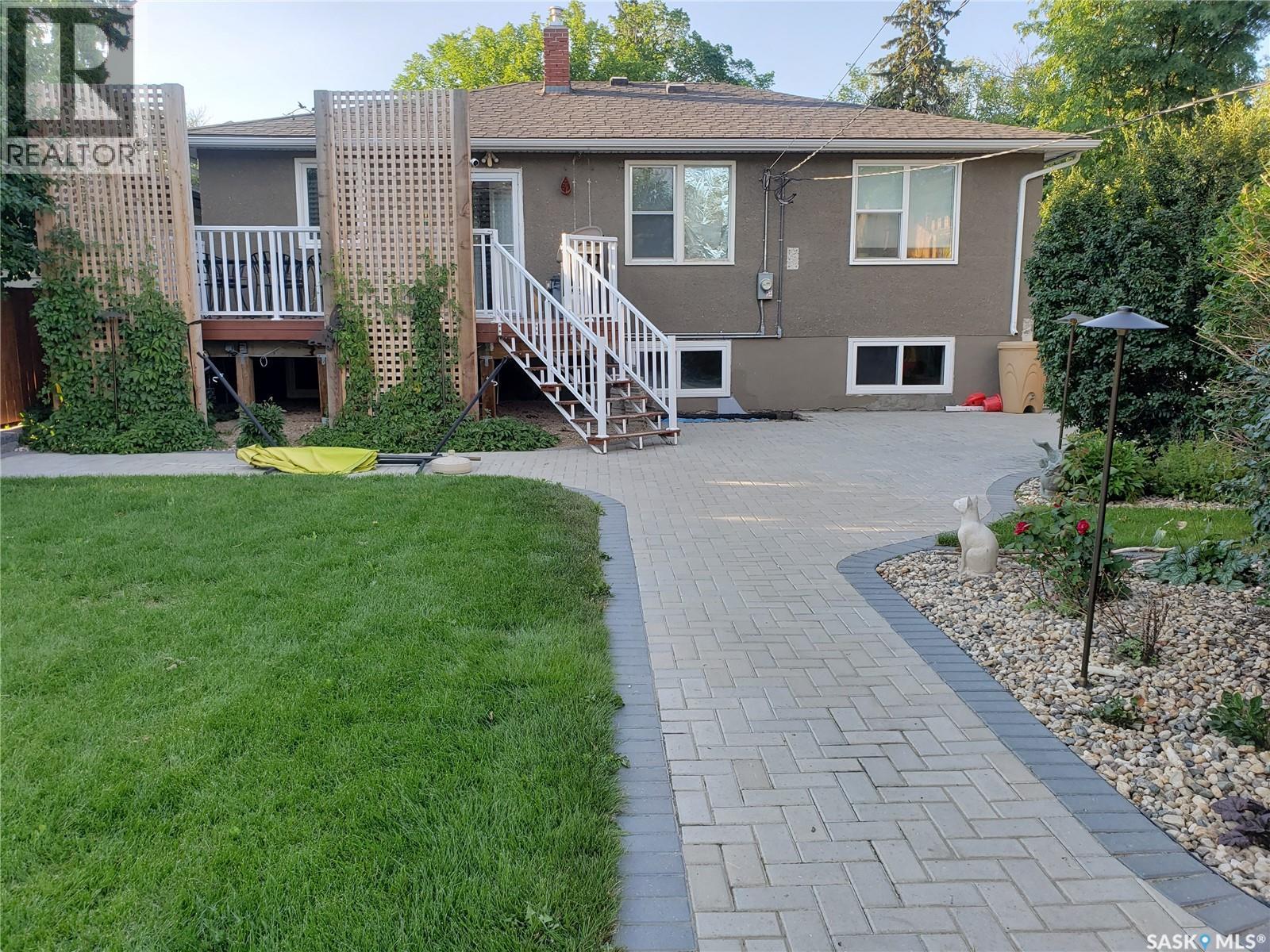 1024 6Th Street E, Saskatoon, SK - Outdoor