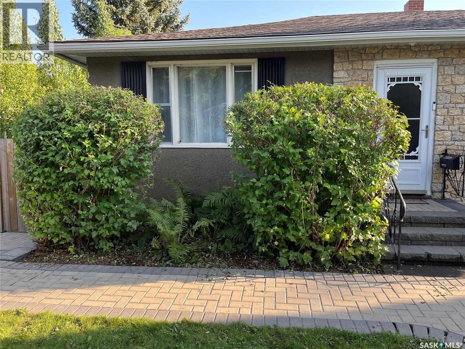 1024 6Th Street E, Saskatoon, SK - Outdoor With Deck Patio Veranda