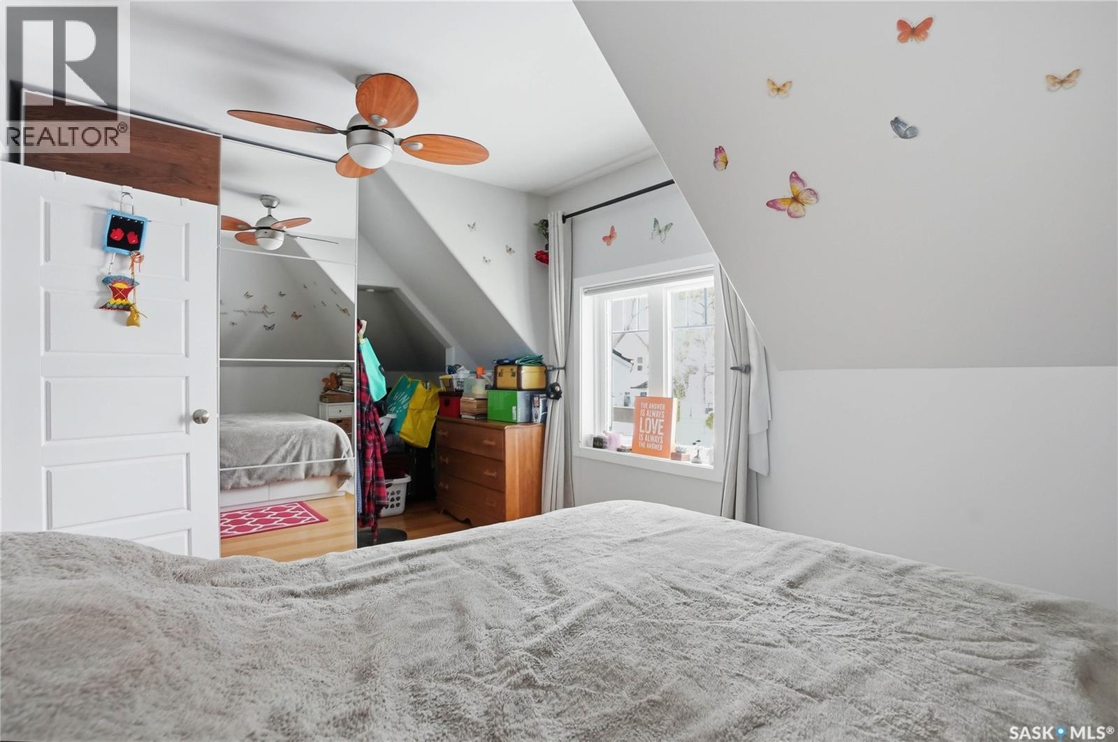 514 4Th Street E, Saskatoon, SK - Indoor Photo Showing Bedroom