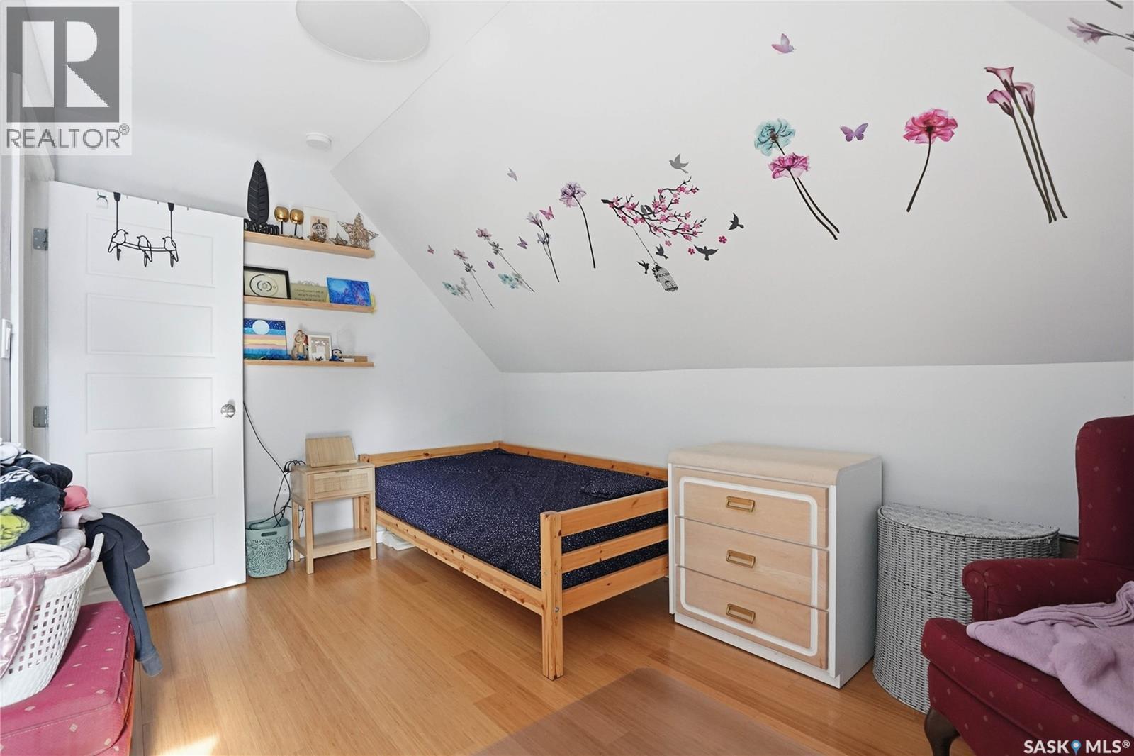 514 4Th Street E, Saskatoon, SK - Indoor Photo Showing Bedroom