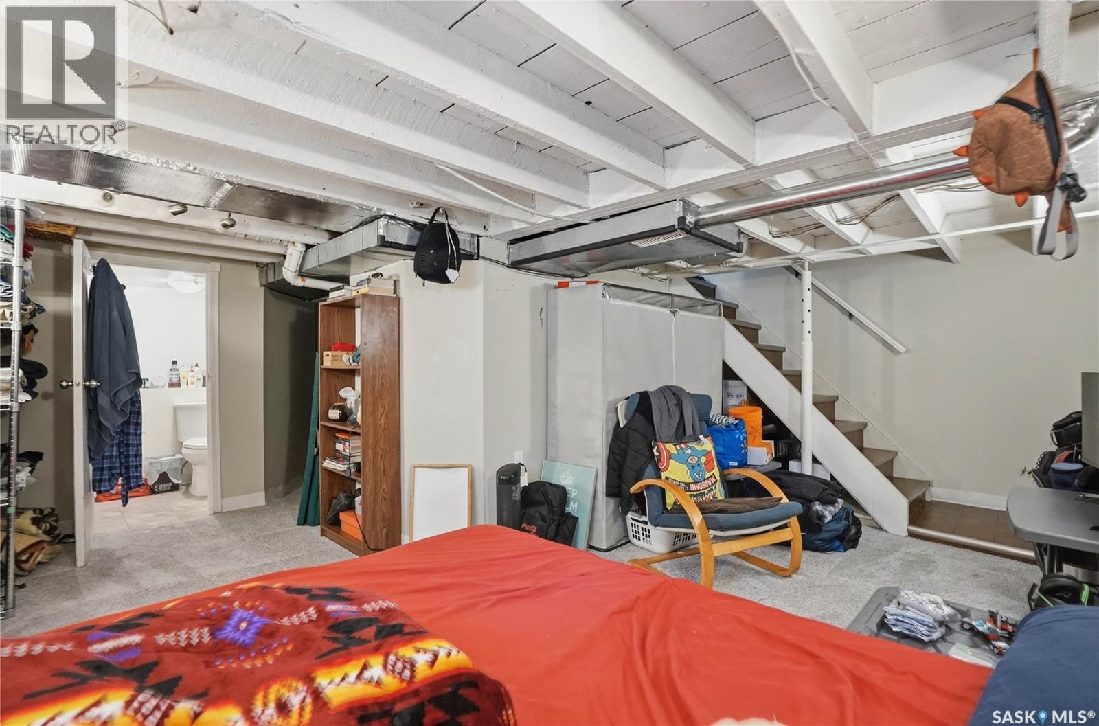 514 4Th Street E, Saskatoon, SK - Indoor