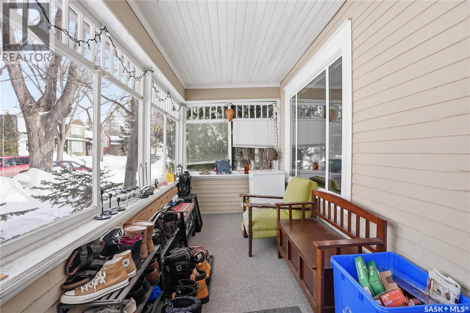 514 4Th Street E, Saskatoon, SK - Indoor