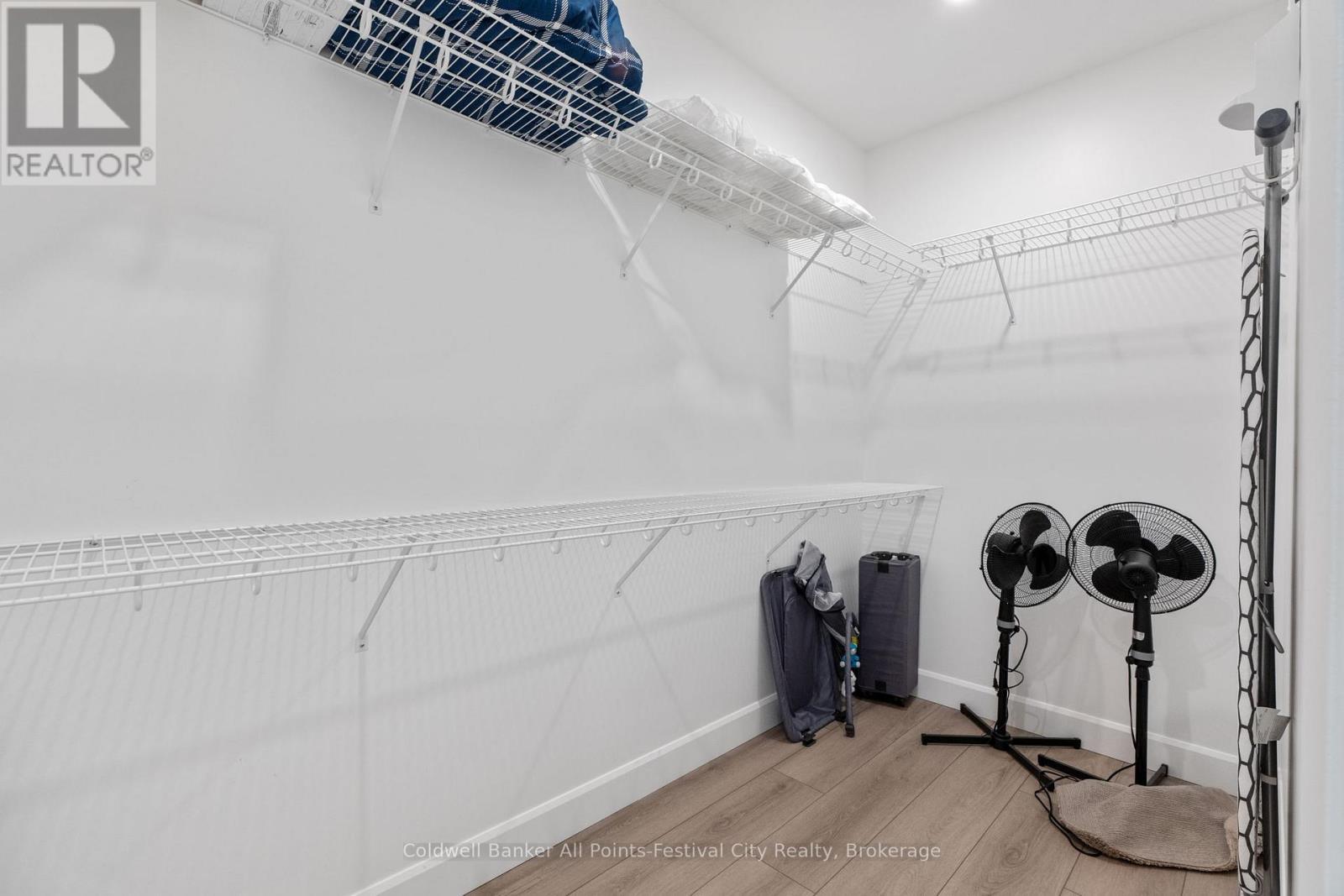 467 Warren Street, Goderich (Goderich (Town)), ON - Indoor With Storage