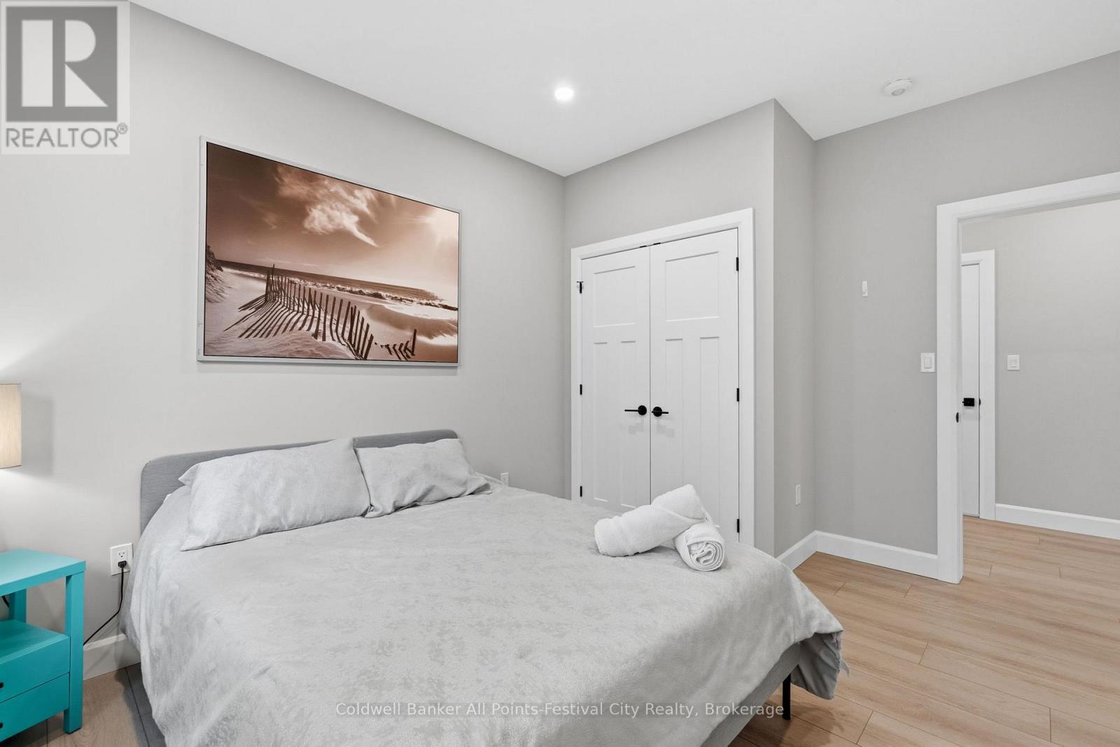 467 Warren Street, Goderich (Goderich (Town)), ON - Indoor Photo Showing Bedroom
